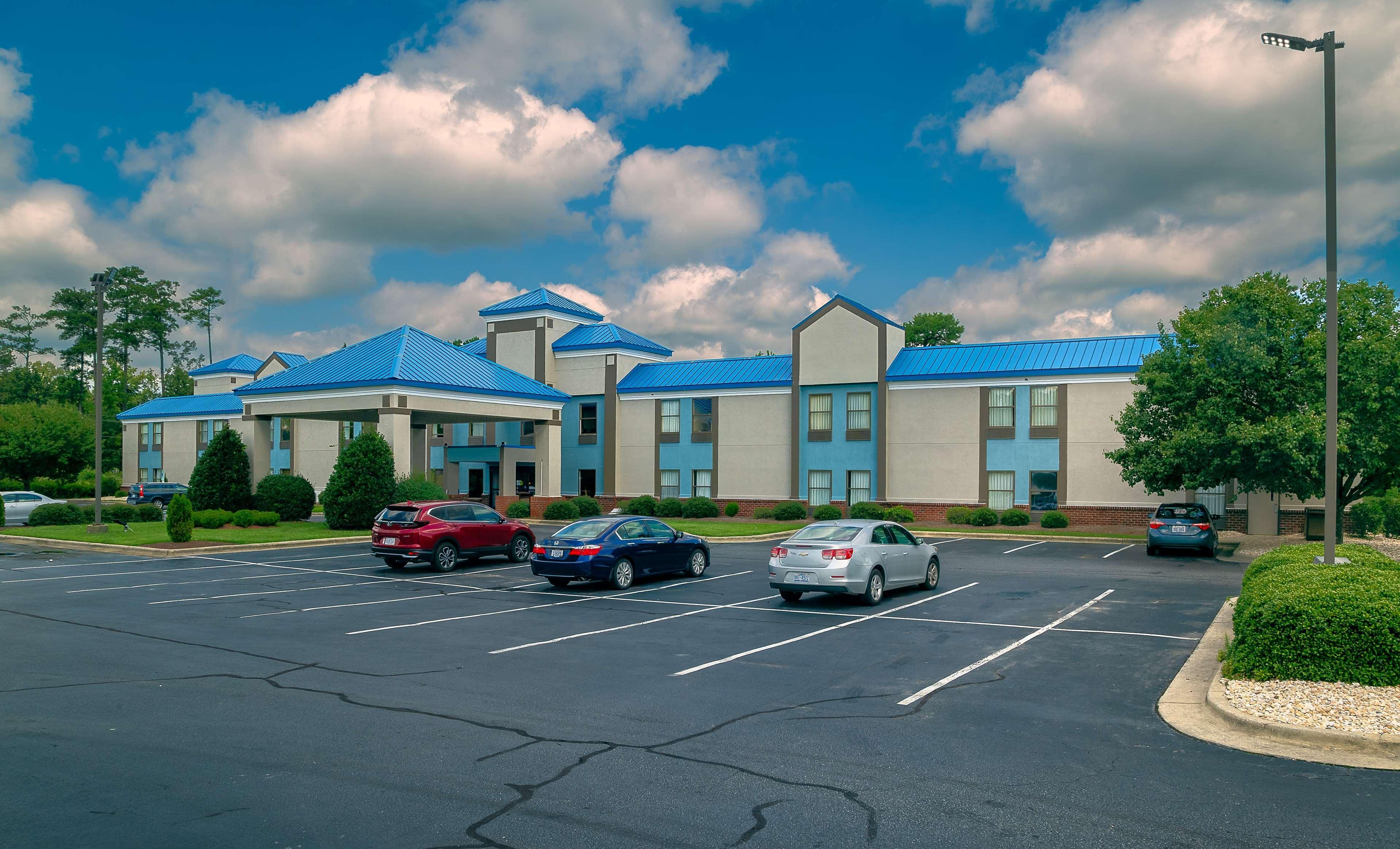 Surestay Plus Hotel Tarboro Bagian luar foto