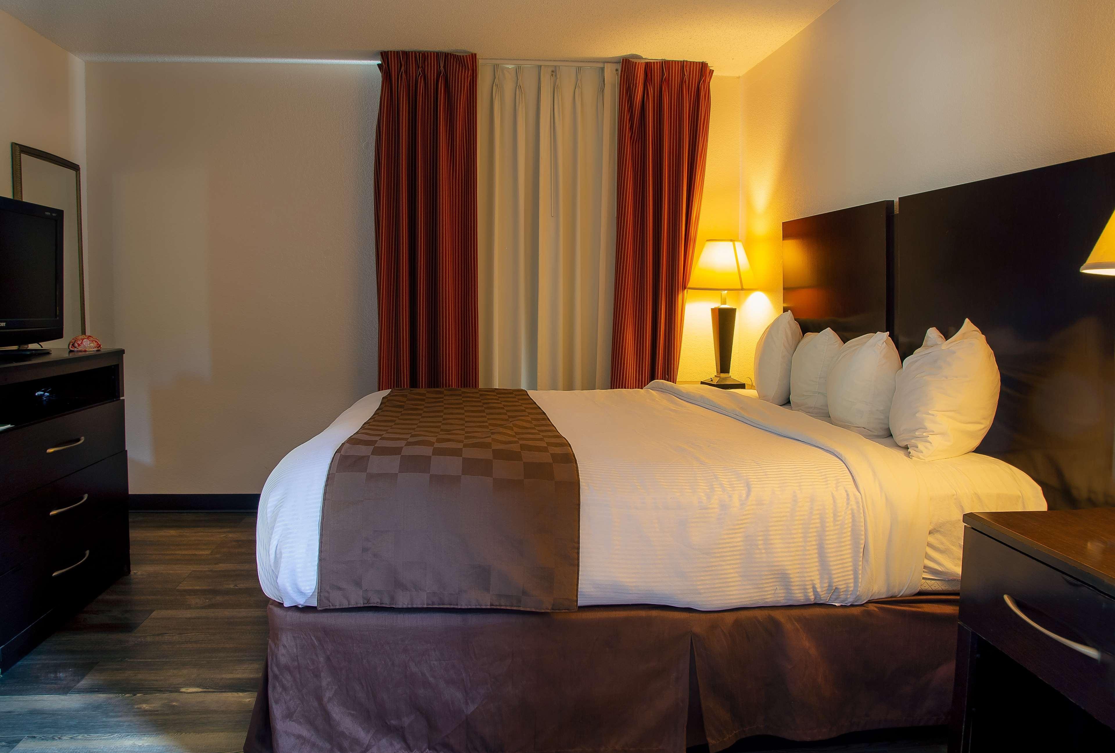 Surestay Plus Hotel Tarboro Bagian luar foto