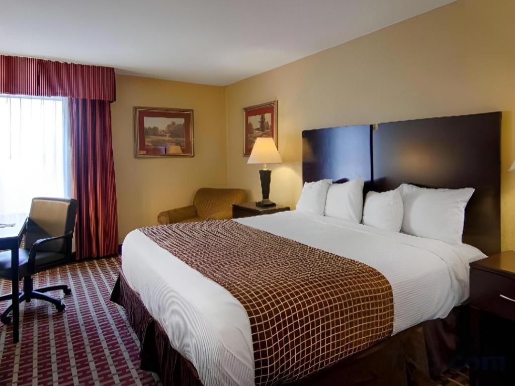 Surestay Plus Hotel Tarboro Bagian luar foto