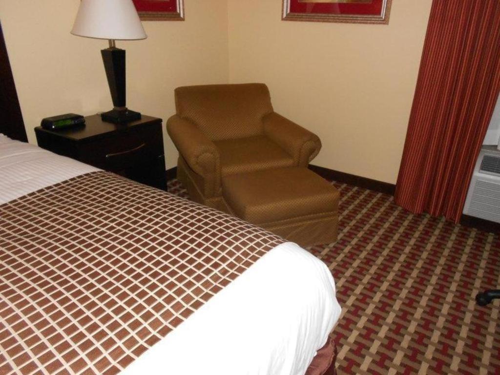 Surestay Plus Hotel Tarboro Bagian luar foto