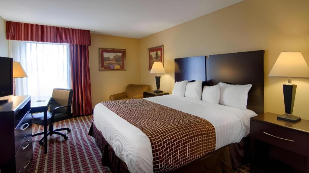 Surestay Plus Hotel Tarboro Bagian luar foto