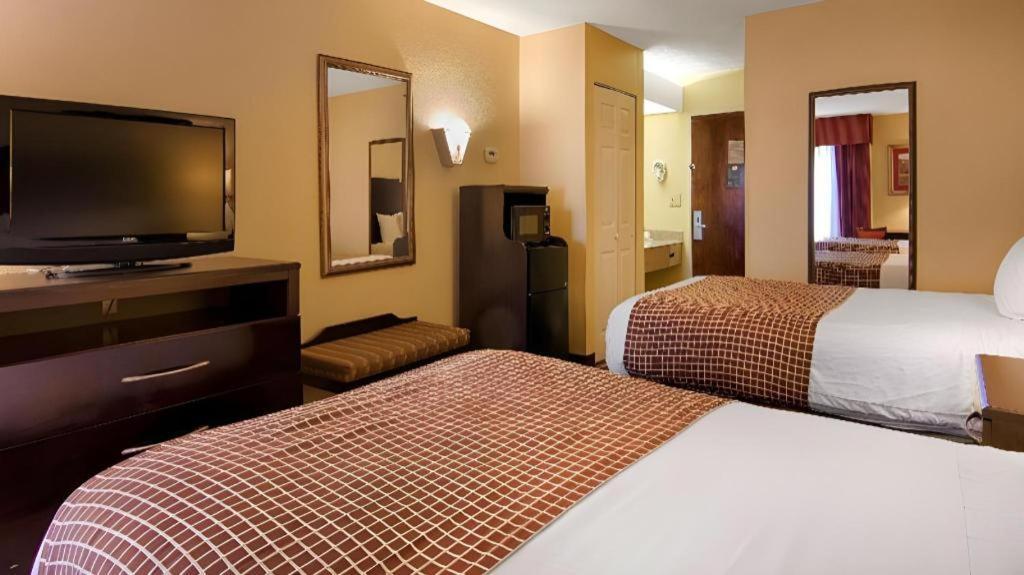 Surestay Plus Hotel Tarboro Bagian luar foto