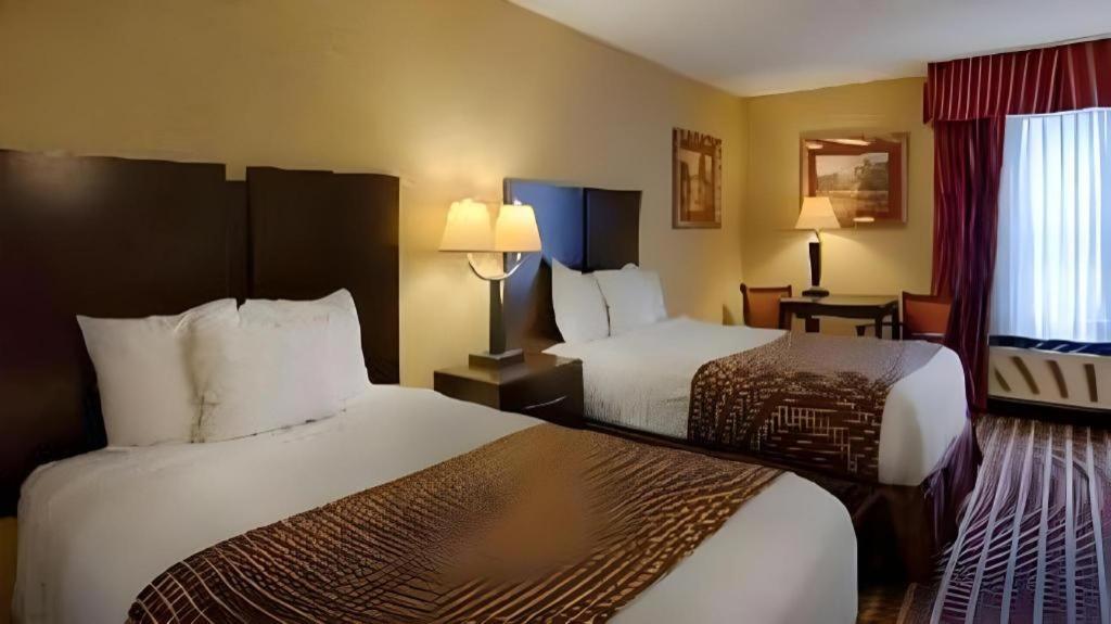 Surestay Plus Hotel Tarboro Bagian luar foto