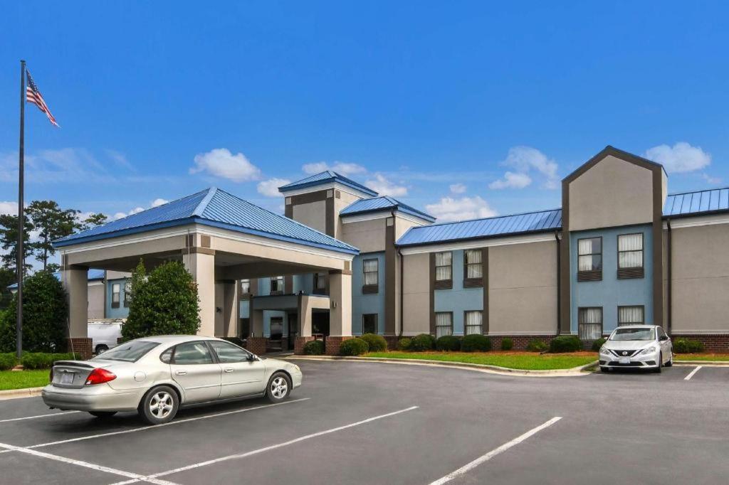 Surestay Plus Hotel Tarboro Bagian luar foto